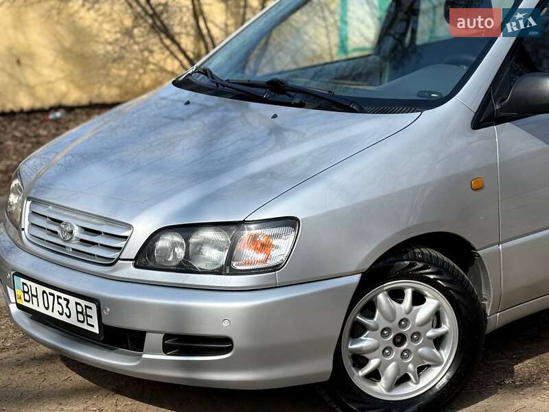 Мінівен Toyota Picnic 1997 в Одесі