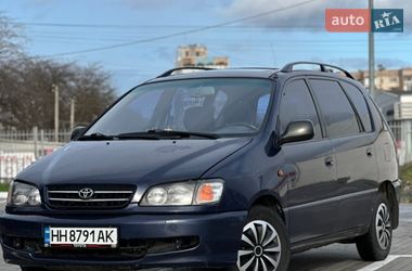 Минивэн Toyota Picnic 1999 в Одессе