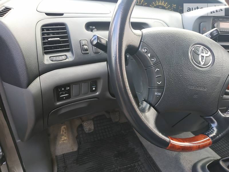 Мінівен Toyota Previa 2005 в Луцьку