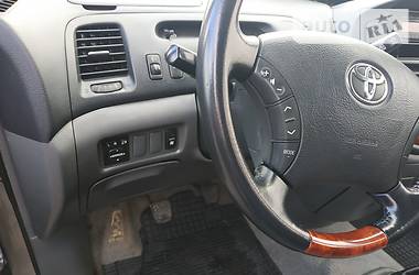 Минивэн Toyota Previa 2005 в 