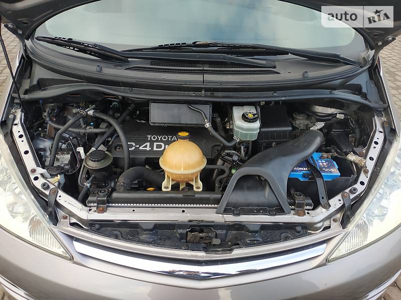 Мінівен Toyota Previa 2005 в Луцьку