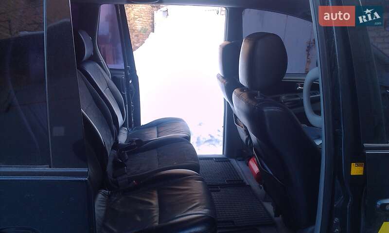 Мінівен Toyota Previa 2002 в Косові