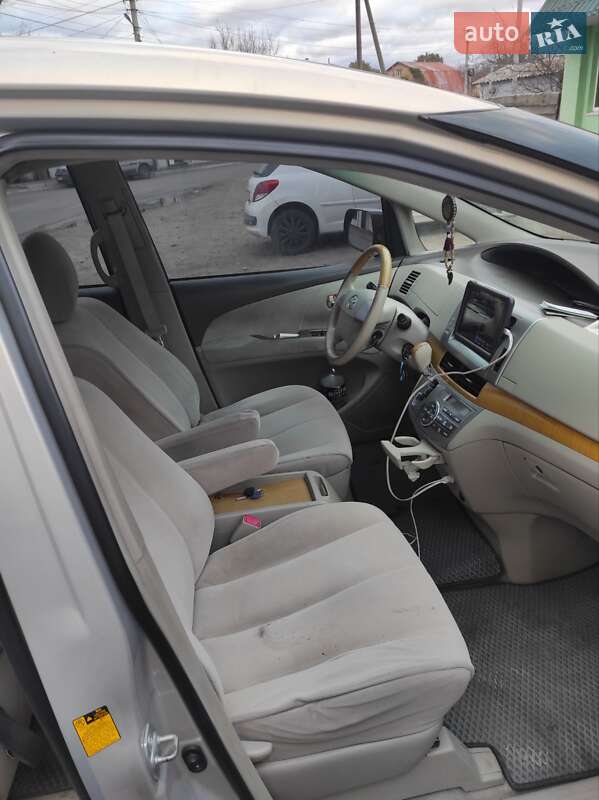 Минивэн Toyota Previa 2008 в Киеве