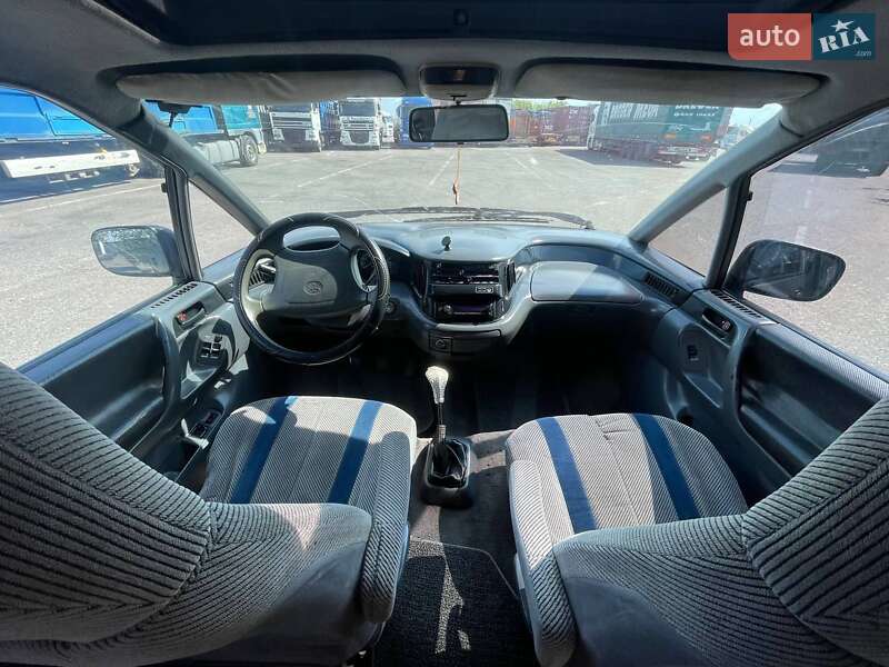 Минивэн Toyota Previa 1993 в Одессе