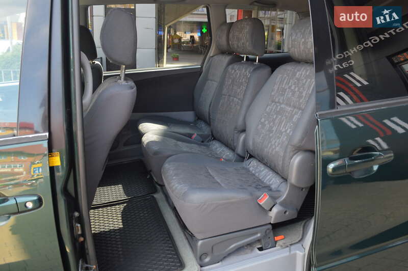 Мінівен Toyota Previa 2002 в Львові