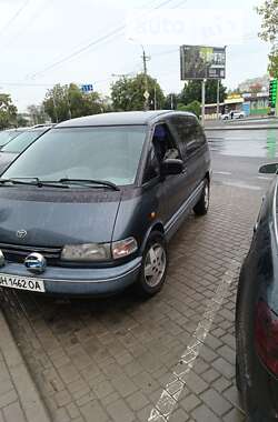 Минивэн Toyota Previa 1990 в Одессе