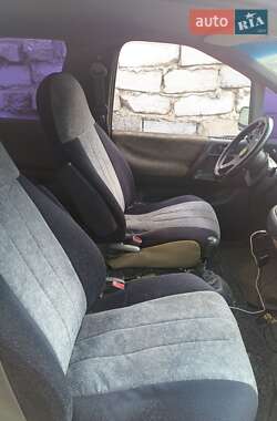 Минивэн Toyota Previa 1990 в 