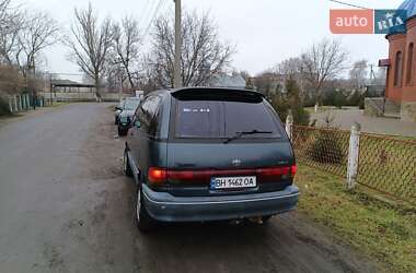 Минивэн Toyota Previa 1990 в 