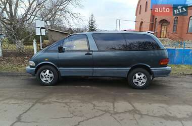 Минивэн Toyota Previa 1990 в 