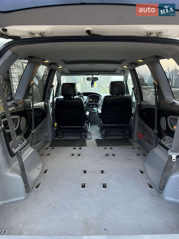 Мінівен Toyota Previa 2000 в Миколаєві