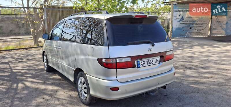Минивэн Toyota Previa 2000 в Запорожье