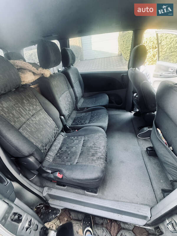 Мінівен Toyota Previa 2002 в Одесі