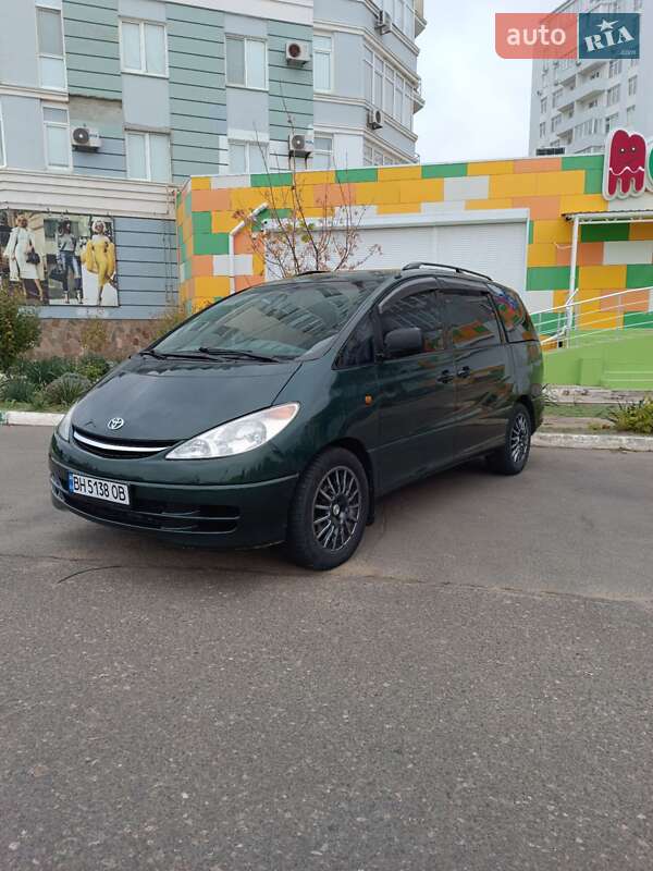 Минивэн Toyota Previa 2000 в Одессе