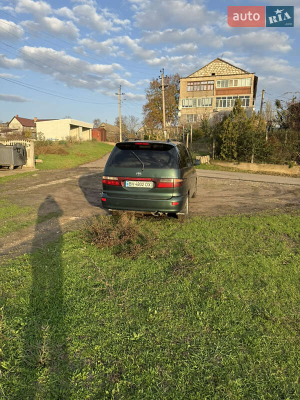 Минивэн Toyota Previa 2001 в Одессе