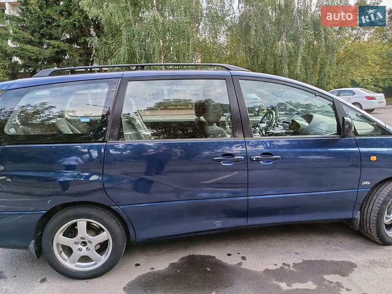 Минивэн Toyota Previa 2001 в Виннице