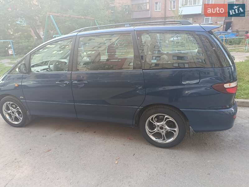 Минивэн Toyota Previa 2001 в Виннице