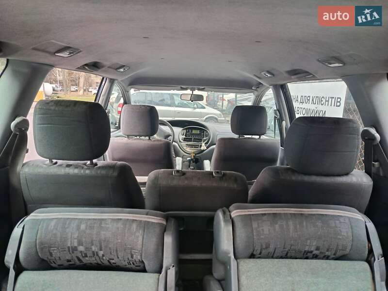 Мінівен Toyota Previa 2001 в Вінниці