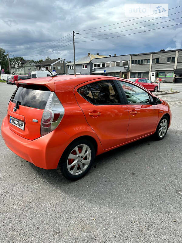 Хетчбек Toyota Prius C 2013 в Одесі фото 8 Хетчбек Toyota Prius C 2013 в Одесі