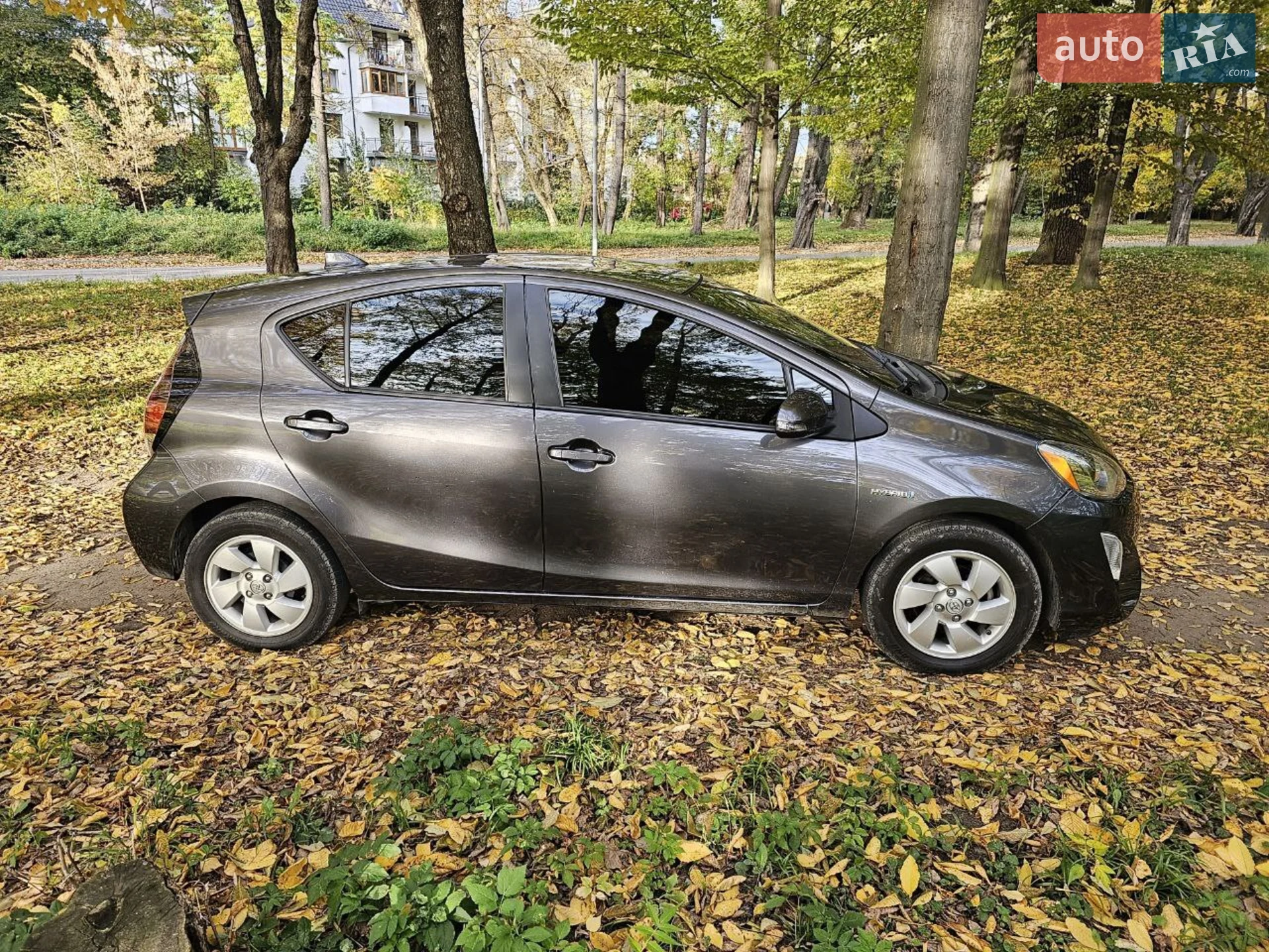 2016 Toyota Prius c - мініатюра 6