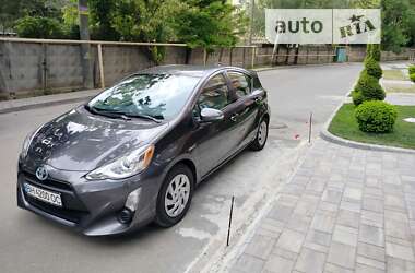 Хэтчбек Toyota Prius C 2015 в Одессе