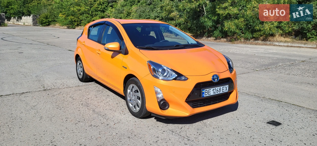 2015 Toyota Prius c - мініатюра 18