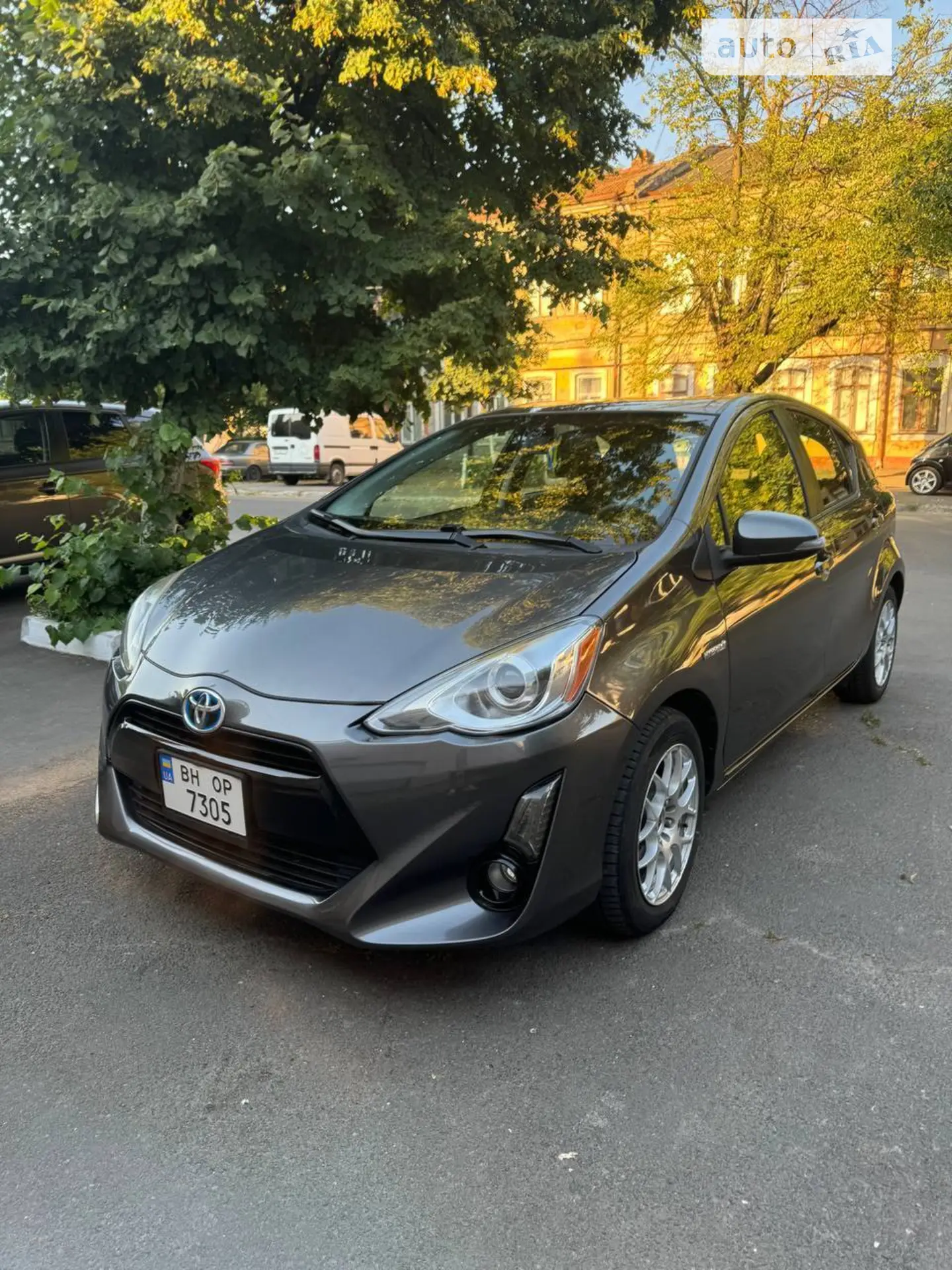 2015 Toyota Prius c - фото 1