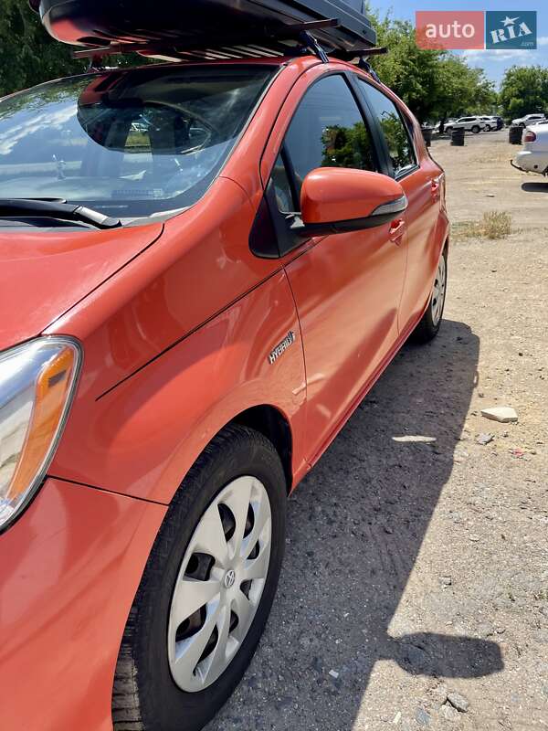 Хетчбек Toyota Prius C 2014 в Одесі