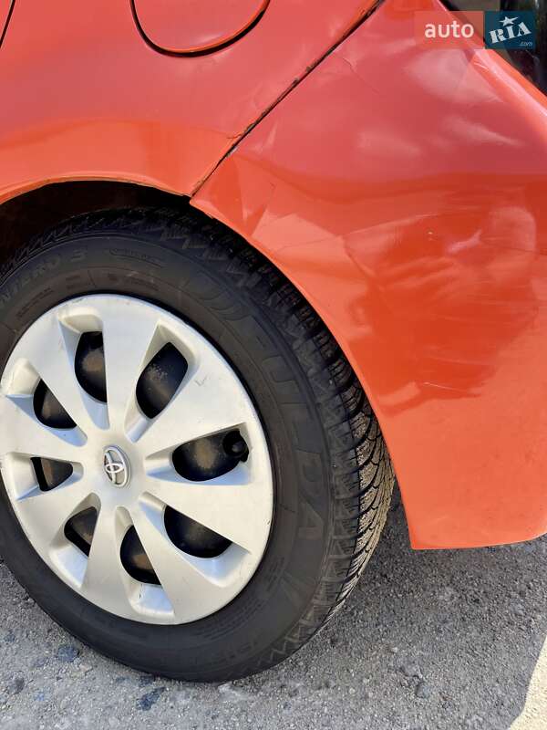 Хетчбек Toyota Prius C 2014 в Одесі