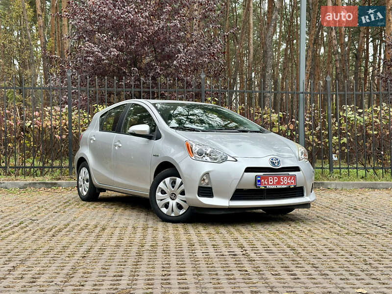 Хэтчбек Toyota Prius C 2014 в Киеве фото 57 Хэтчбек Toyota Prius C 2014 в Киеве