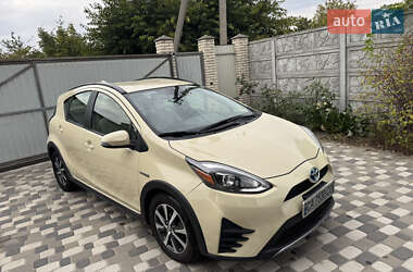 Хэтчбек Toyota Prius C 2018 в Черкассах
