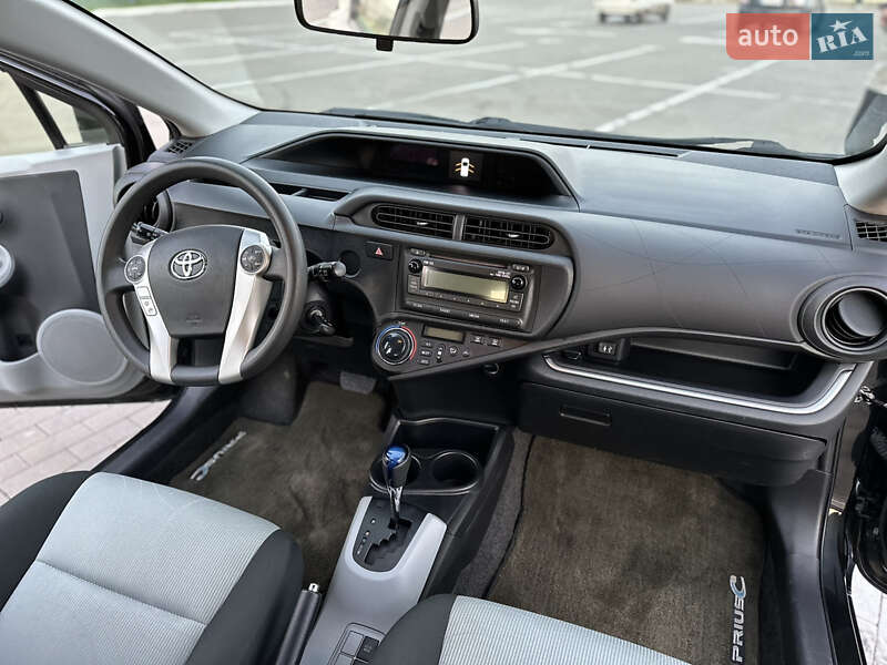 Хетчбек Toyota Prius C 2014 в Одесі фото 17 Хетчбек Toyota Prius C 2014 в Одесі