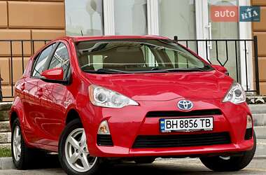 Хэтчбек Toyota Prius C 2012 в Одессе