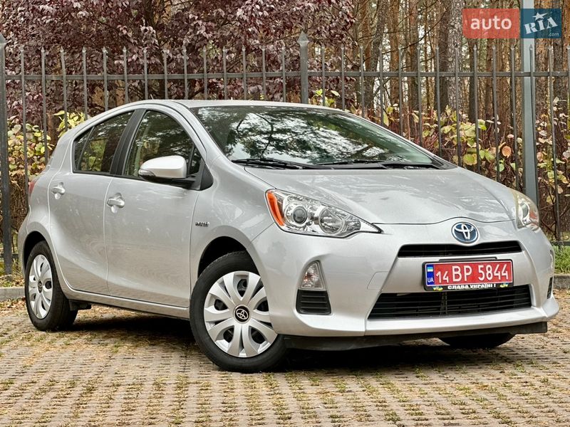 Toyota Prius C 2014