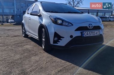 Хетчбек Toyota Prius C 2018 в Золотоноші