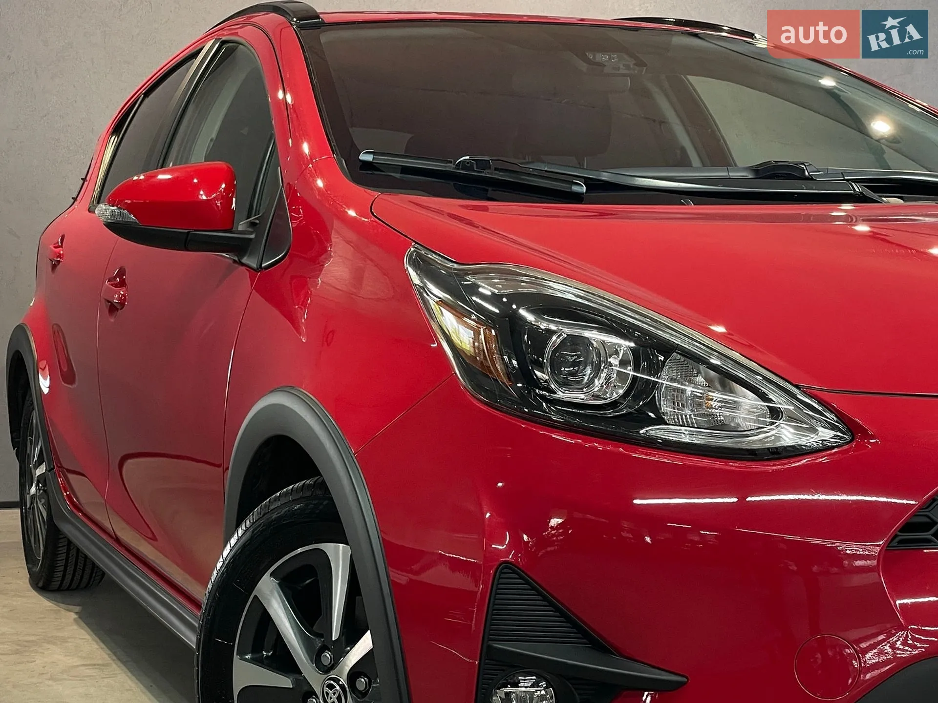 2018 Toyota Prius c - мініатюра 2