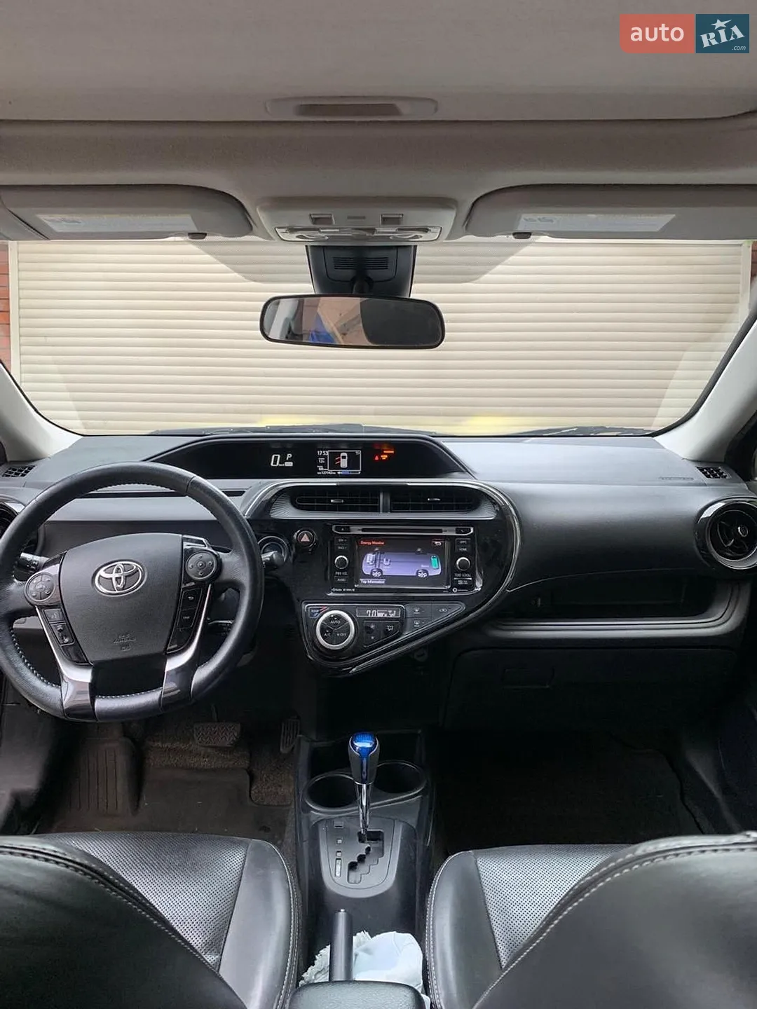 2017 Toyota Prius c - мініатюра 12