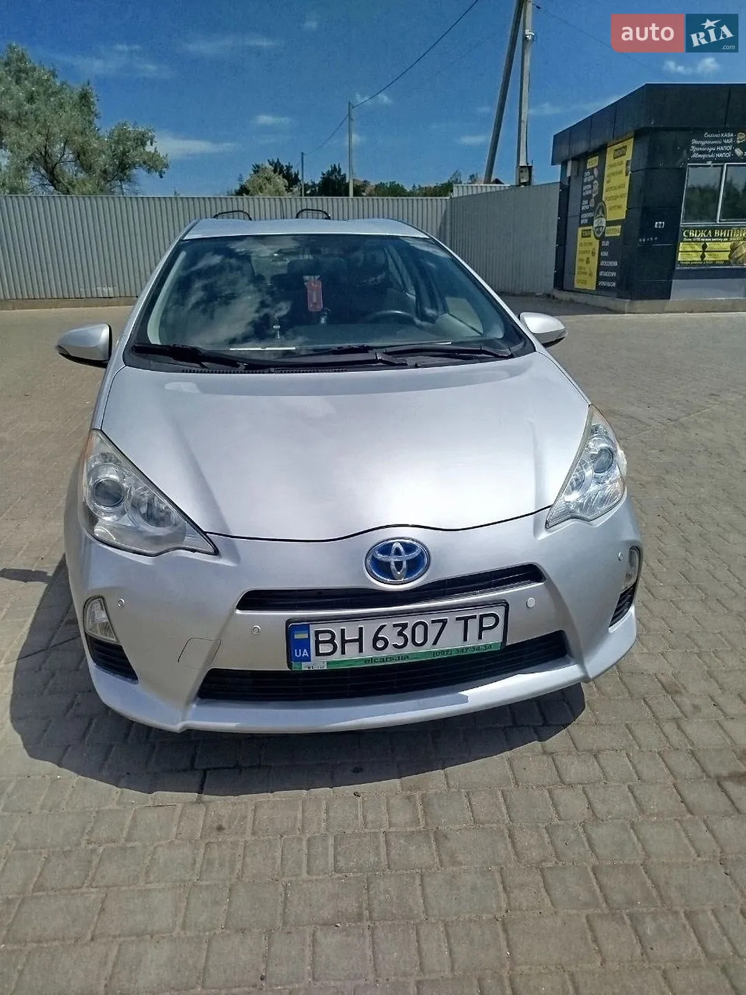 2013 Toyota Prius c - фото 1