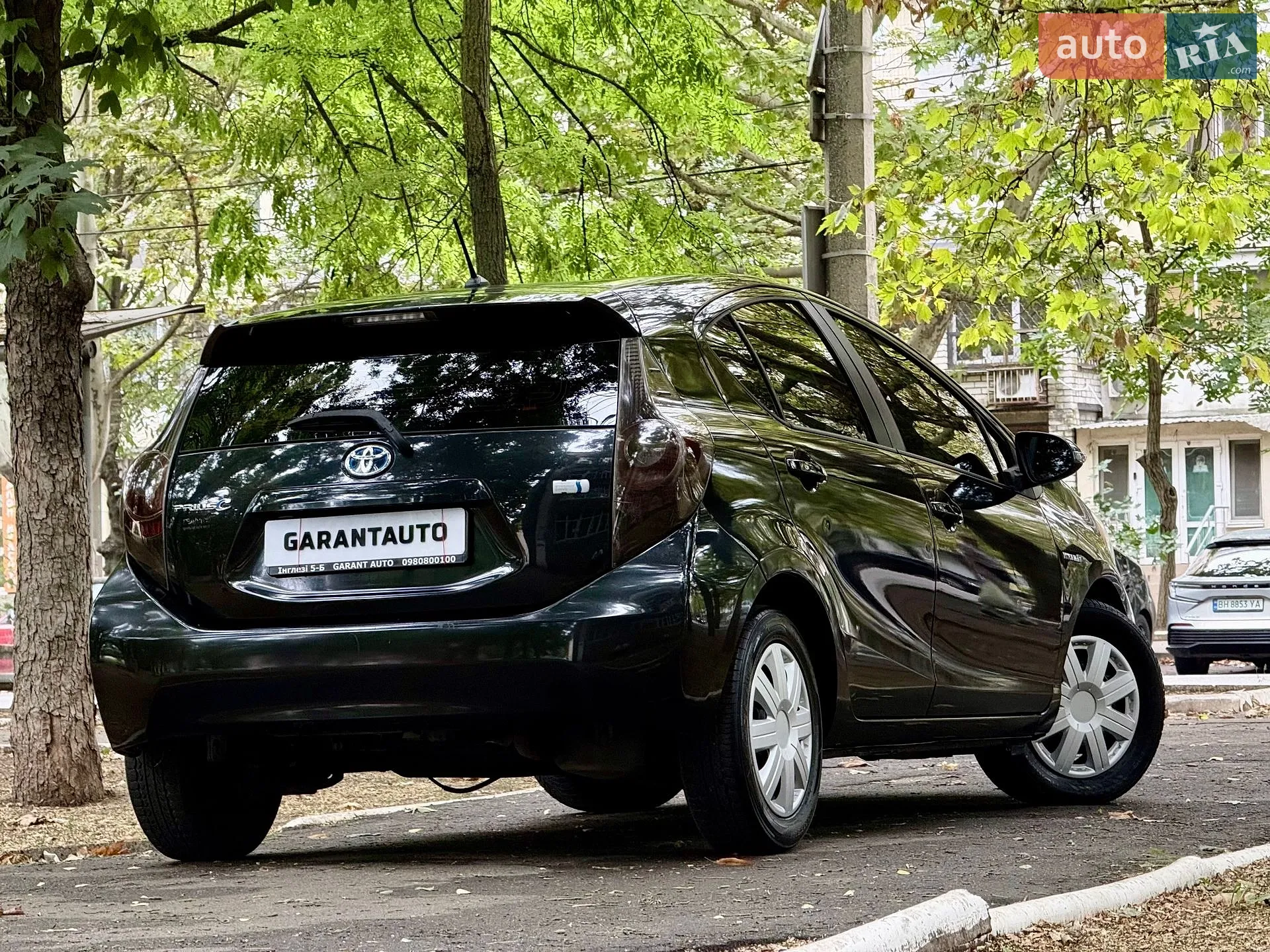 2014 Toyota Prius c - мініатюра 13