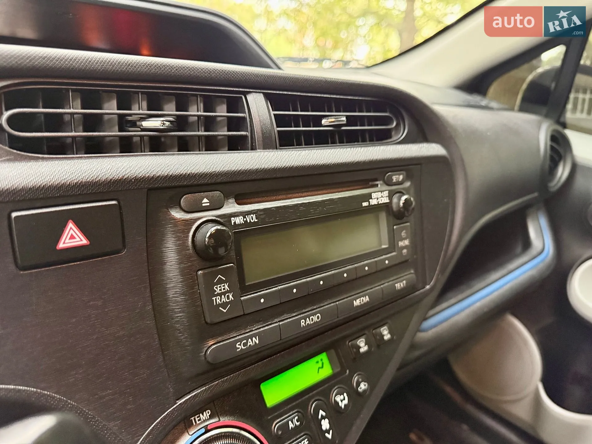 2014 Toyota Prius c - мініатюра 35