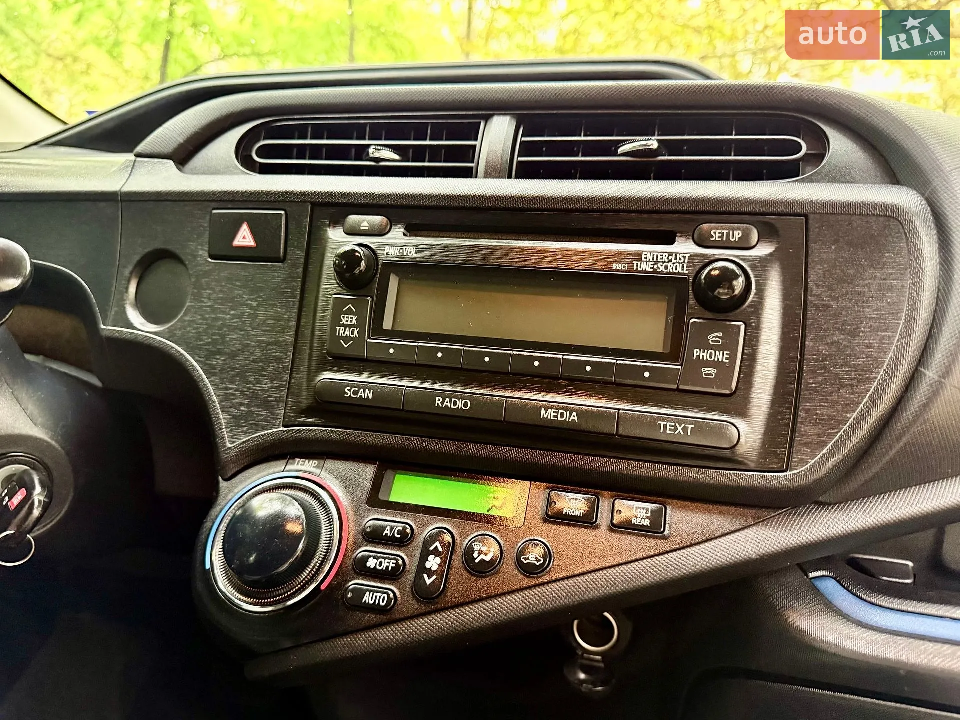 2014 Toyota Prius c - мініатюра 46