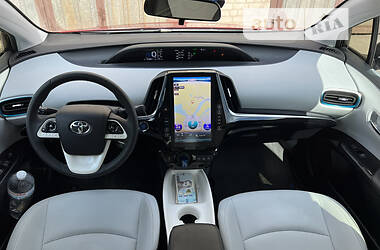 Хэтчбек Toyota Prius Prime 2017 в Запорожье