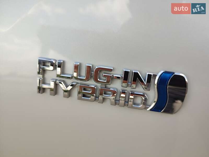 Хэтчбек Toyota Prius Prime 2021 в Днепре