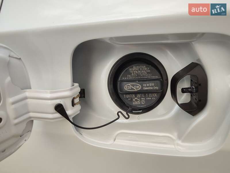 Хэтчбек Toyota Prius Prime 2021 в Днепре