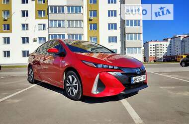 Хетчбек Toyota Prius Prime 2017 в Вінниці