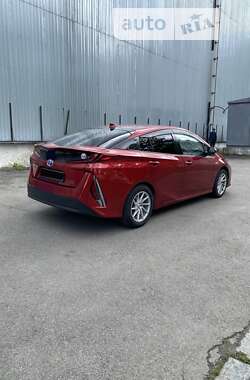 Хэтчбек Toyota Prius Prime 2017 в Днепре