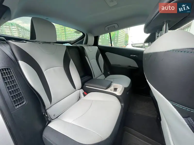 Toyota Prius Prime 2017 VIN JTDKARFP8H3033465 фото оголошення 15 з 61