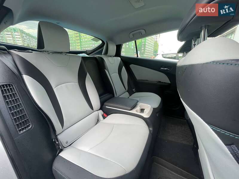 Хетчбек Toyota Prius Prime 2017 в Одесі