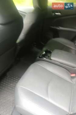 Хетчбек Toyota Prius Prime 2018 в 