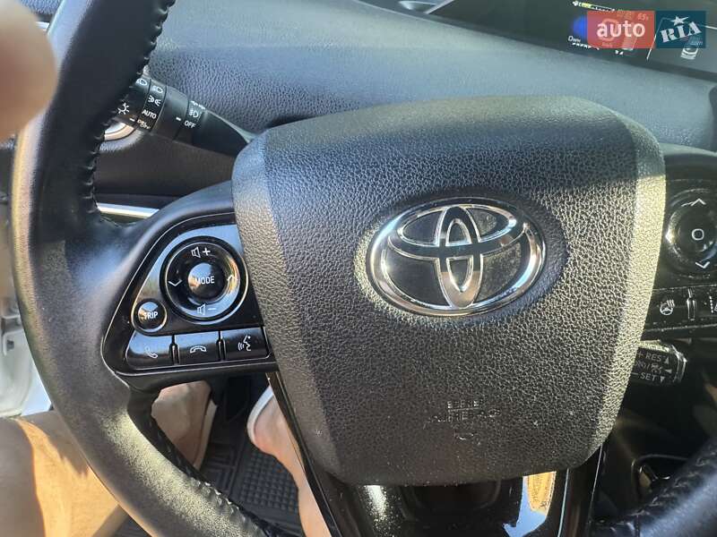 Хетчбек Toyota Prius Prime 2019 в Полтаві
