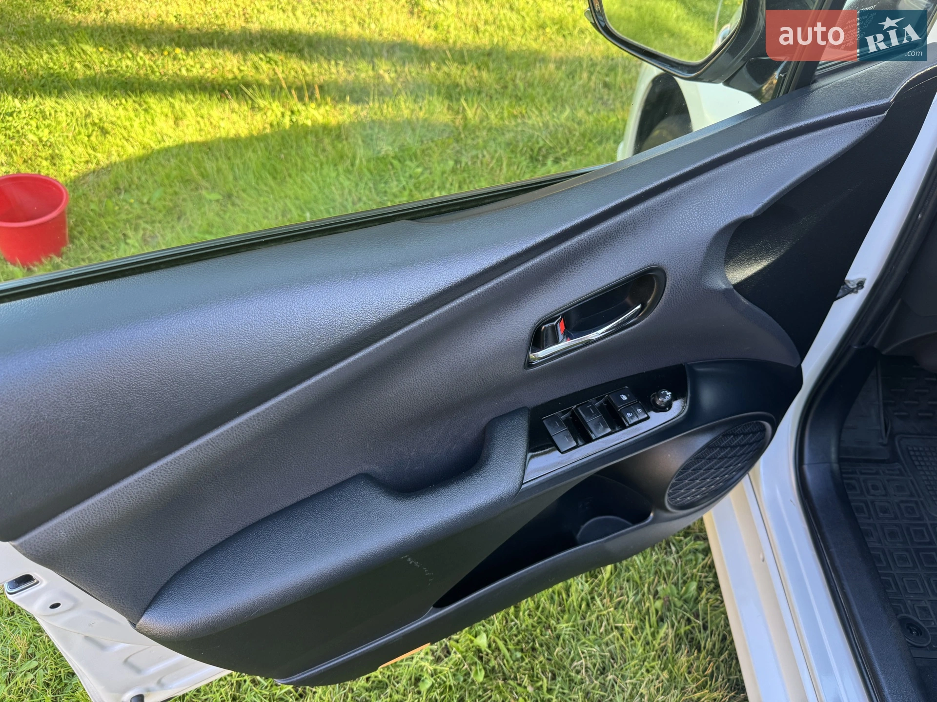 2019 Toyota Prius - мініатюра 17